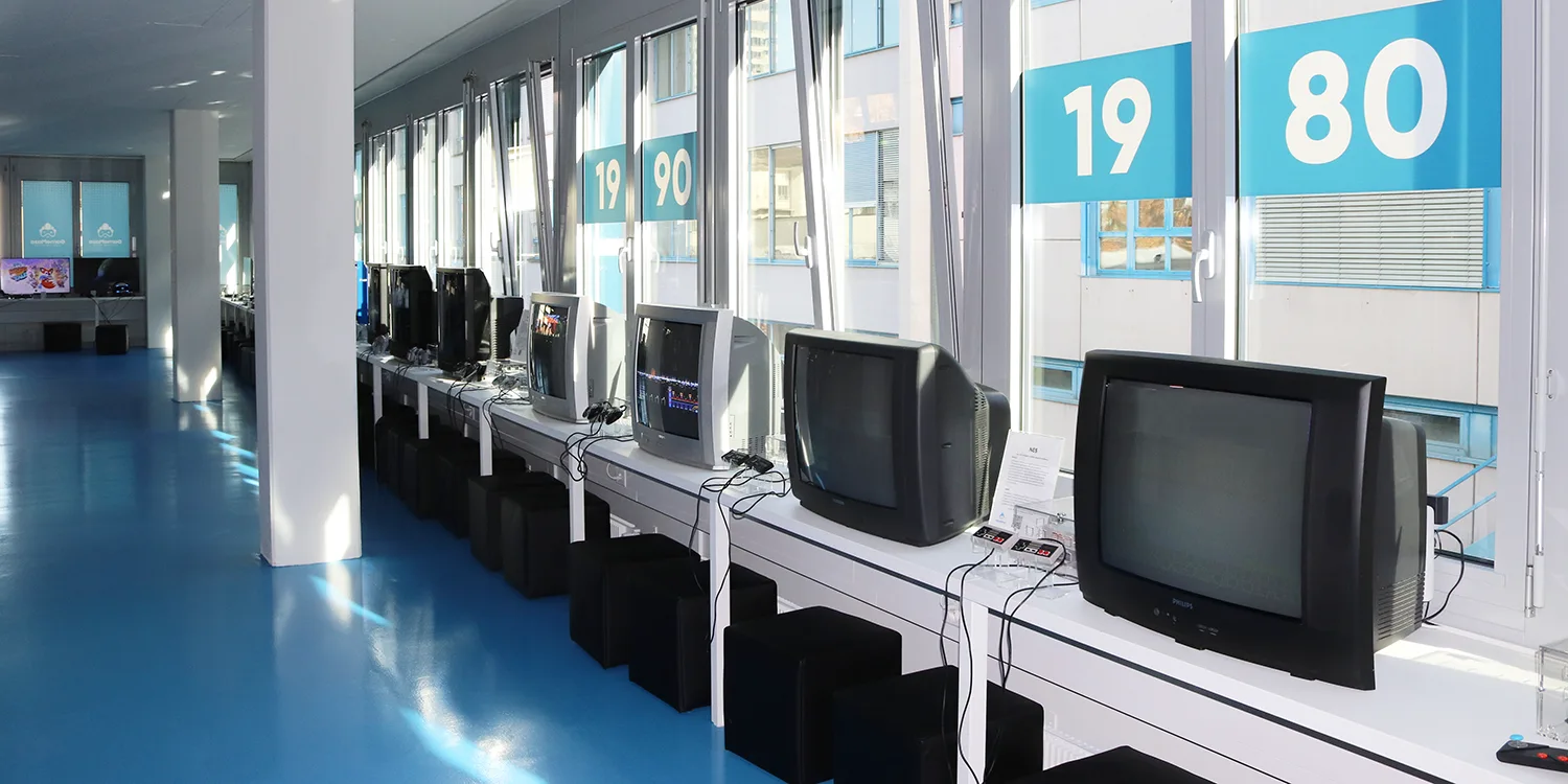 GamePlaza Retro Console