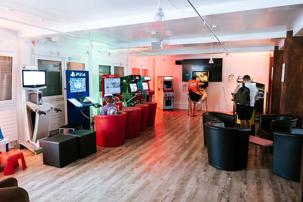 Verleih von Spielautomaten – GamePlaza Zürich, Schweiz